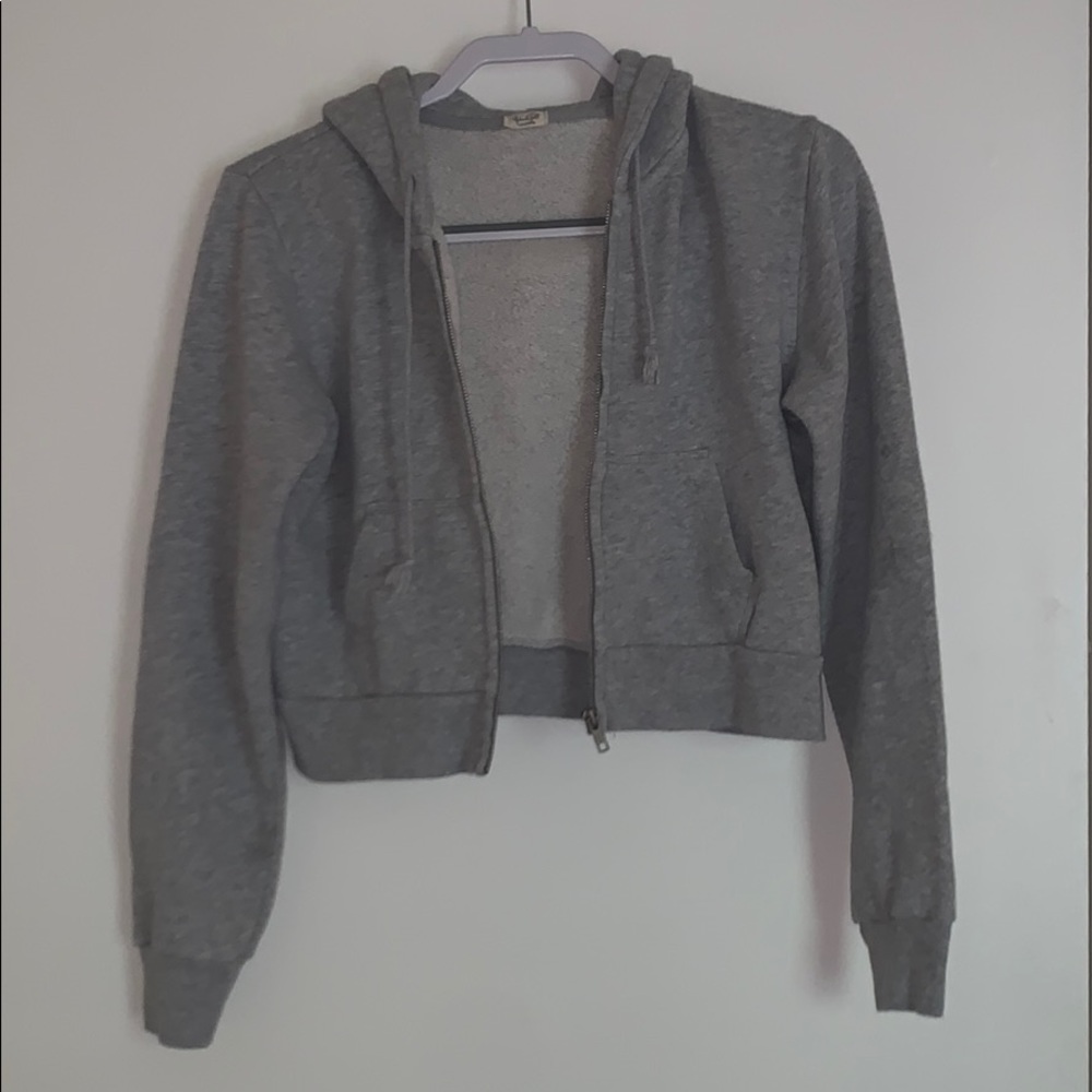 Gray cropped sweatshirt